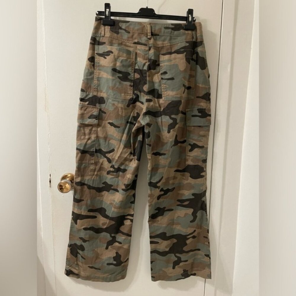 Gap Camo High Waisted Straight Leg Cargos